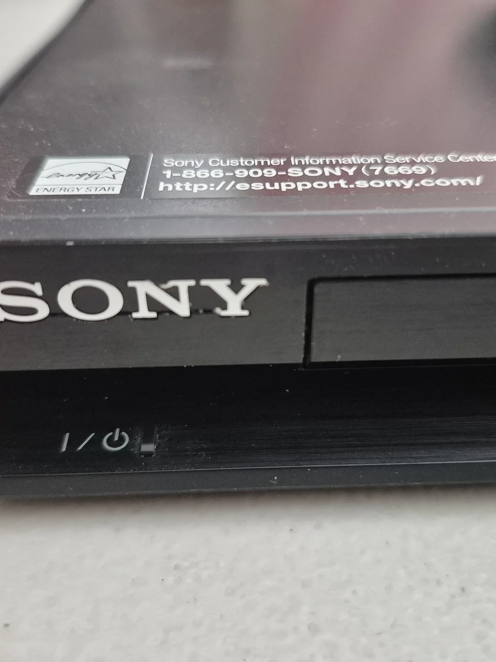 Sony BDP-S370 Black Blu-ray Media Player with Remote Included.
